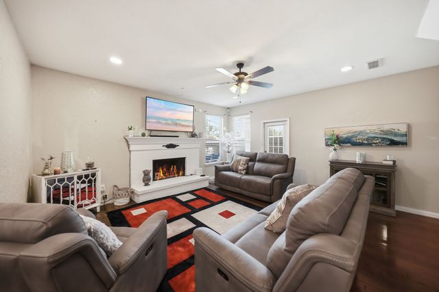 1717 Chase Oaks Drive, Keller, TX 76248