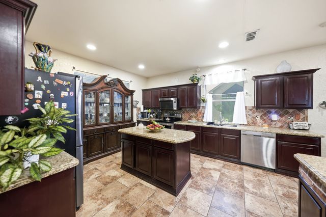 1717 Chase Oaks Drive, Keller, TX 76248