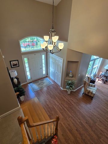 0N045 UNDERWOOD Drive, Geneva, IL 60134