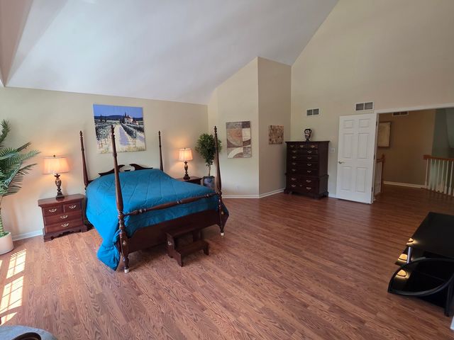 0N045 UNDERWOOD Drive, Geneva, IL 60134