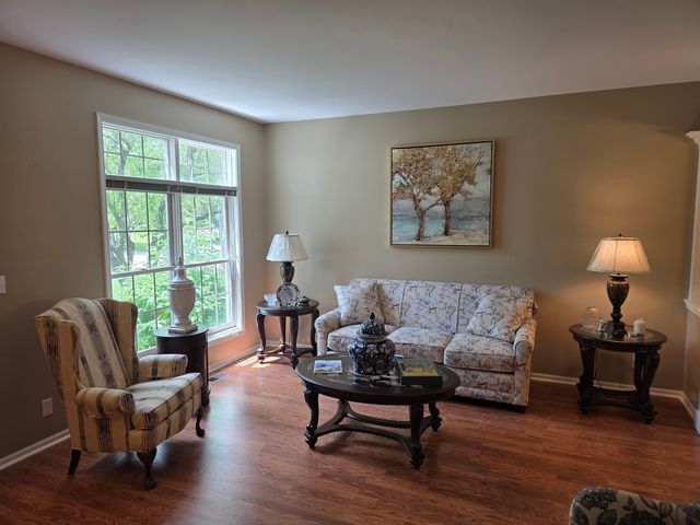 0N045 UNDERWOOD Drive, Geneva, IL 60134