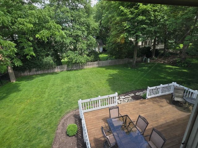 0N045 UNDERWOOD Drive, Geneva, IL 60134