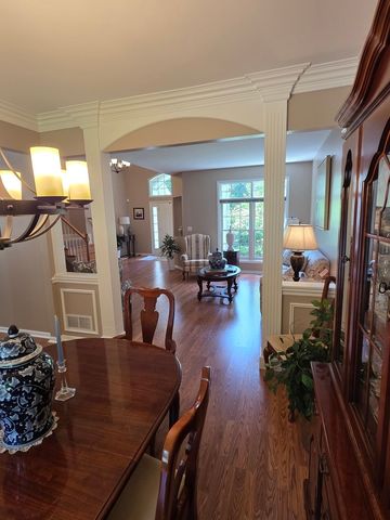 0N045 UNDERWOOD Drive, Geneva, IL 60134