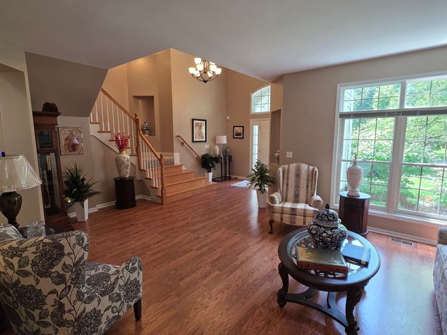 0N045 UNDERWOOD Drive, Geneva, IL 60134