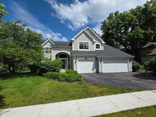 0N045 UNDERWOOD Drive, Geneva, IL 60134