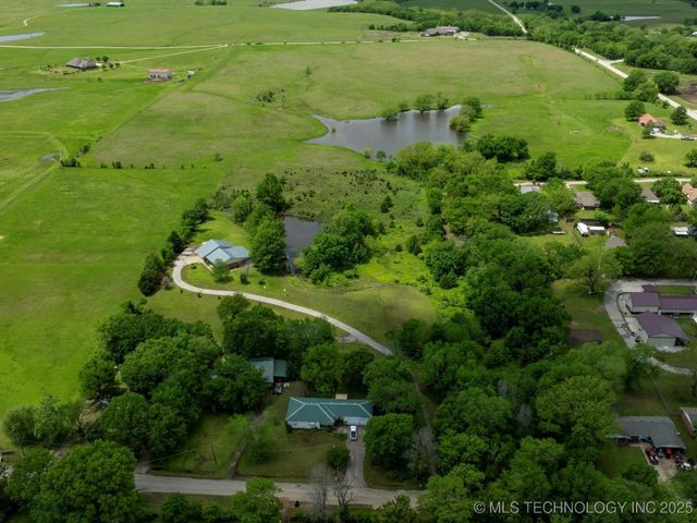 300 Keeler Street, Ramona, OK 74061