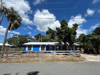 12303 CEDAR STREET, Cedar Key, FL 32625