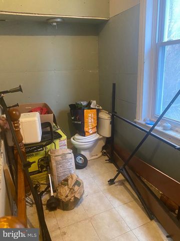 1906 W VENANGO ST, Philadelphia, PA 19140