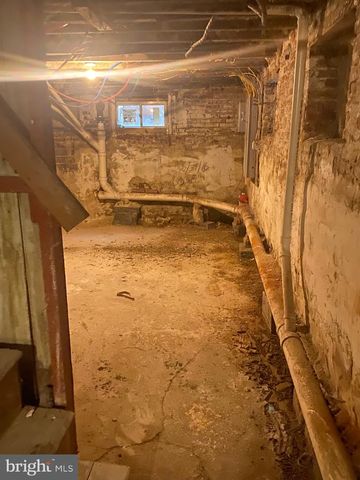 1906 W VENANGO ST, Philadelphia, PA 19140