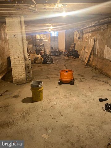 1906 W VENANGO ST, Philadelphia, PA 19140