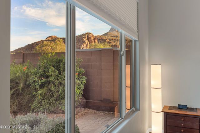 8428 N Lone Ranger Road, Tucson, AZ 85743