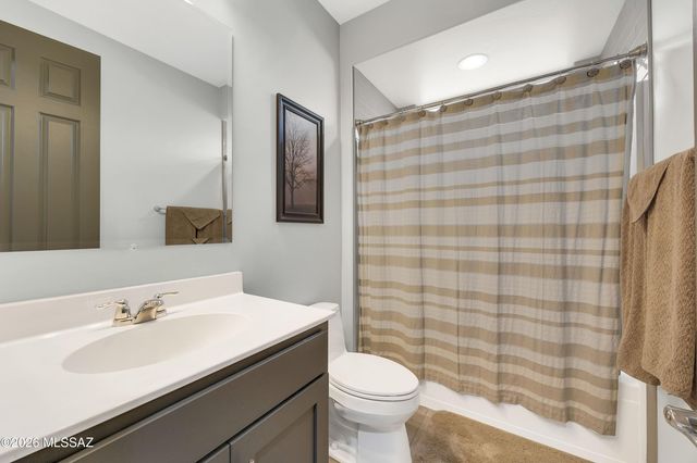 8428 N Lone Ranger Road, Tucson, AZ 85743