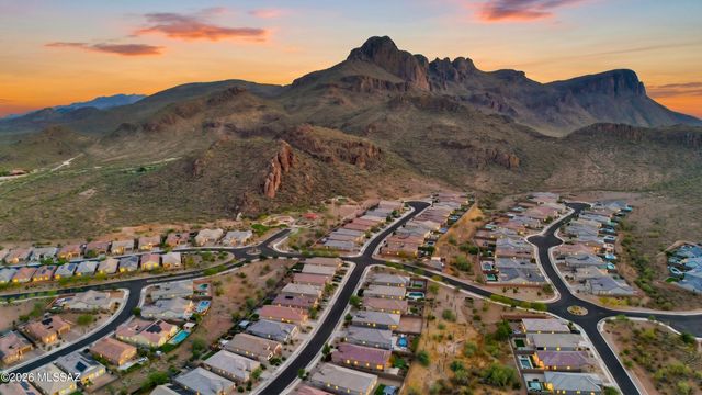 8428 N Lone Ranger Road, Tucson, AZ 85743