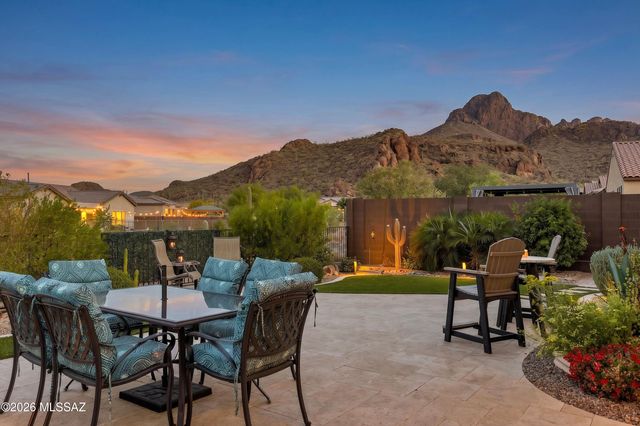 8428 N Lone Ranger Road, Tucson, AZ 85743