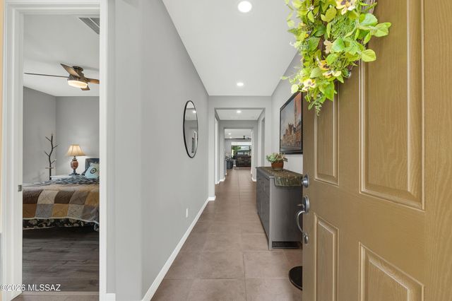 8428 N Lone Ranger Road, Tucson, AZ 85743