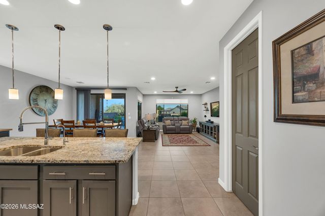 8428 N Lone Ranger Road, Tucson, AZ 85743