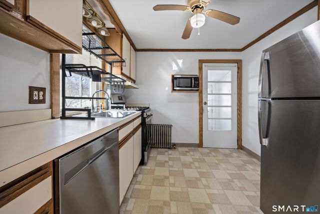 29 Roosevelt Avenue, Litchfield, CT 06750