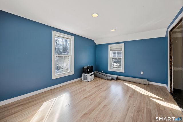 29 Roosevelt Avenue, Litchfield, CT 06750