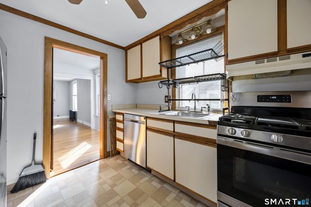 29 Roosevelt Avenue, Litchfield, CT 06750