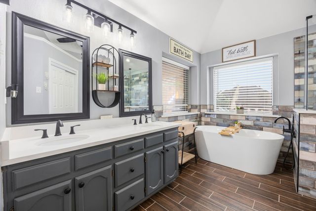 6214 Jessica Way, Rowlett, TX 75089