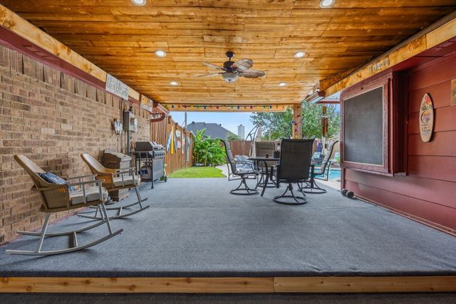 6214 Jessica Way, Rowlett, TX 75089