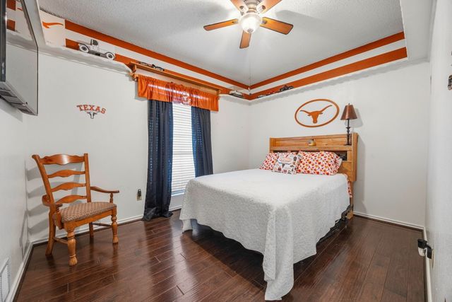 6214 Jessica Way, Rowlett, TX 75089