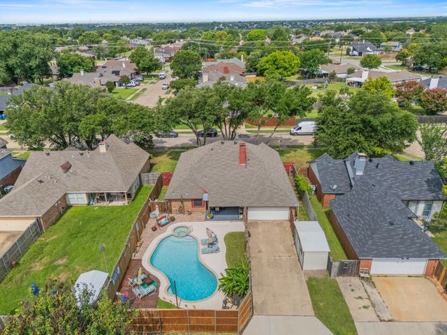 6214 Jessica Way, Rowlett, TX 75089