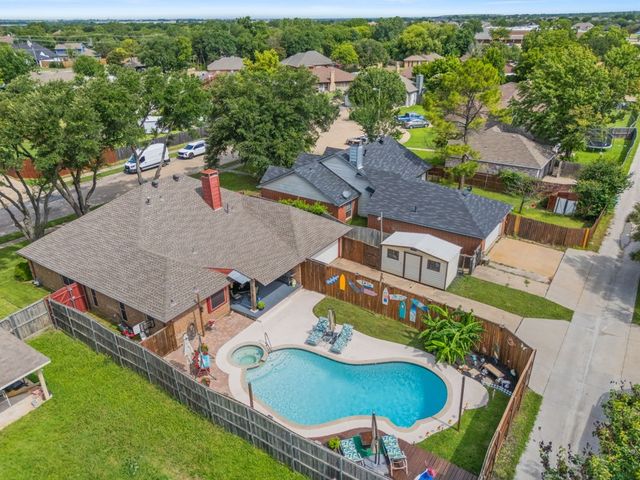 6214 Jessica Way, Rowlett, TX 75089