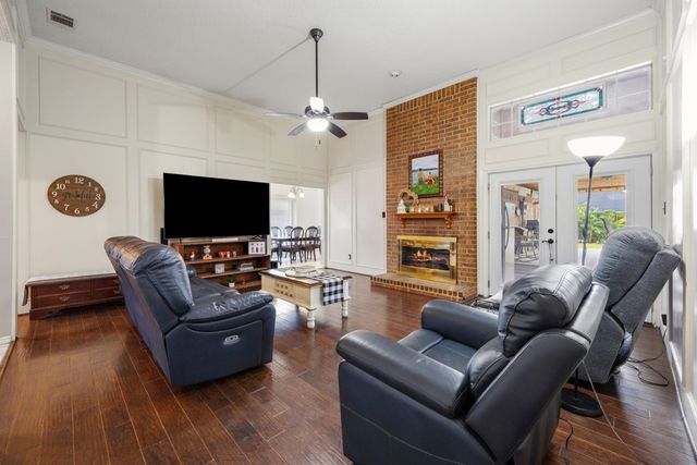 6214 Jessica Way, Rowlett, TX 75089