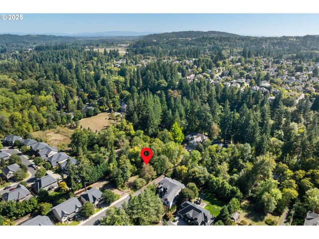 19368 RIVERWOOD Ln, Lake Oswego, OR 97035