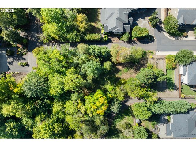 19368 RIVERWOOD Ln, Lake Oswego, OR 97035