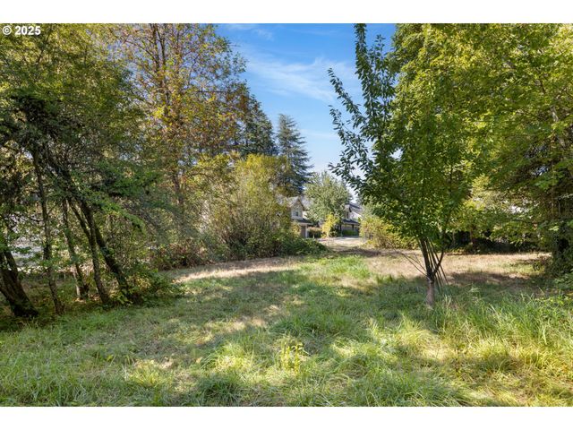 19368 RIVERWOOD Ln, Lake Oswego, OR 97035