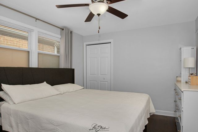 11046 S Ewing Avenue, Chicago, IL 60617