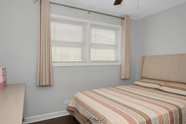 11046 S Ewing Avenue, Chicago, IL 60617