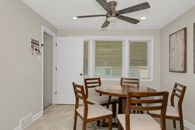 11046 S Ewing Avenue, Chicago, IL 60617