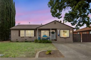 6 Southwood Dr, Woodland, CA 95695