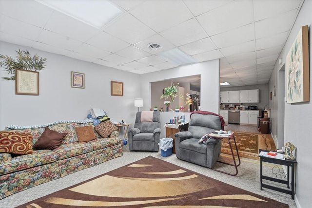 101 S Washington Street, Dunkerton, IA 50626