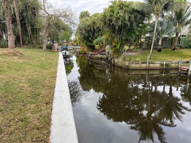 511 SW Timber Trail, Stuart, FL 34997