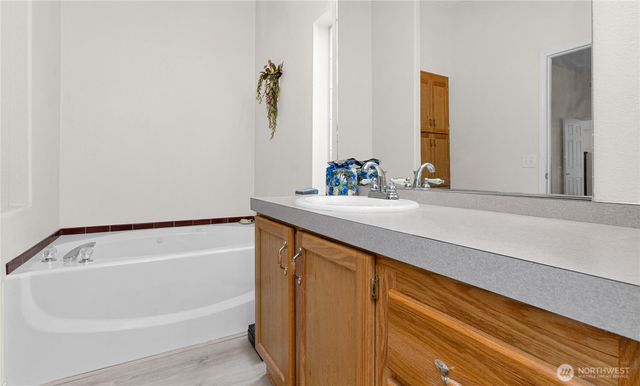 1924 Sorrel Lane SE, Lacey, WA 98503