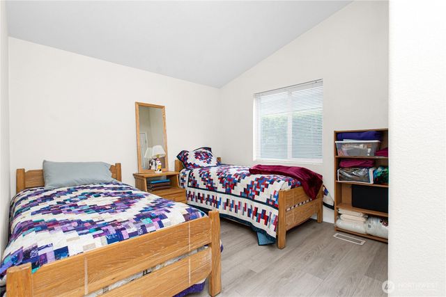 1924 Sorrel Lane SE, Lacey, WA 98503