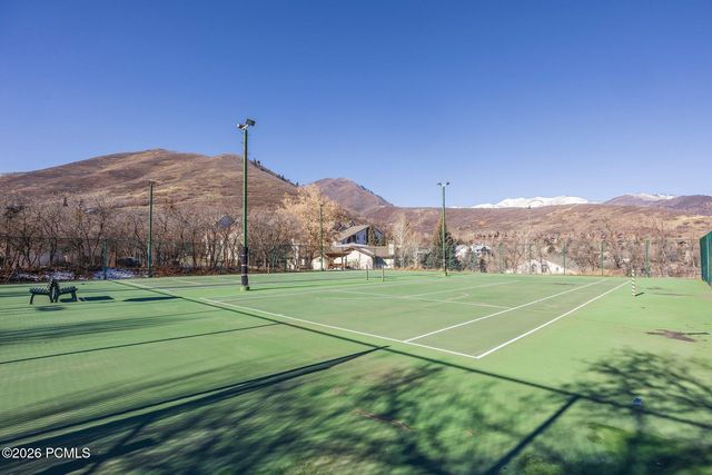 874 Schneitter Circle Apt 5, Midway, UT 84049