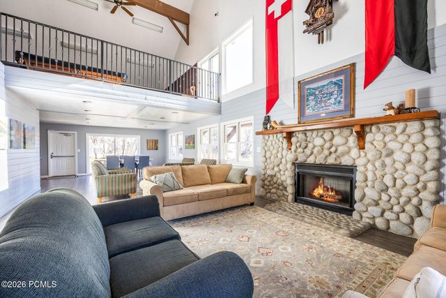 874 Schneitter Circle Apt 5, Midway, UT 84049