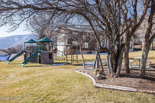 874 Schneitter Circle Apt 5, Midway, UT 84049