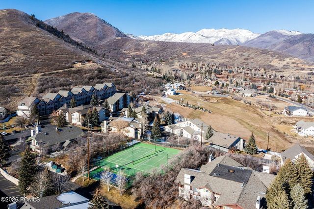 874 Schneitter Circle Apt 5, Midway, UT 84049