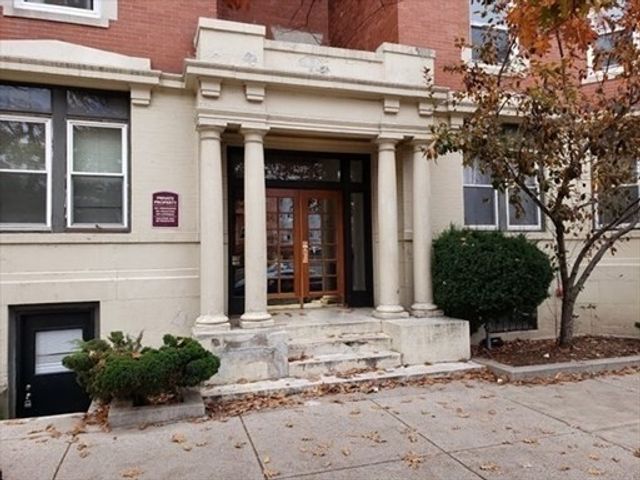 1307 Commonwealth Ave 7, Boston, MA 02134