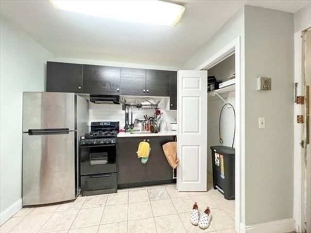 1307 Commonwealth Ave 7, Boston, MA 02134