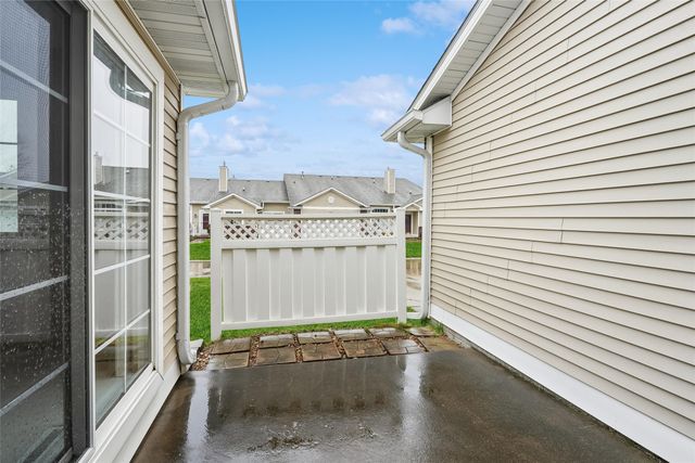 9508 Ironwood Lane, Johnston, IA 50131