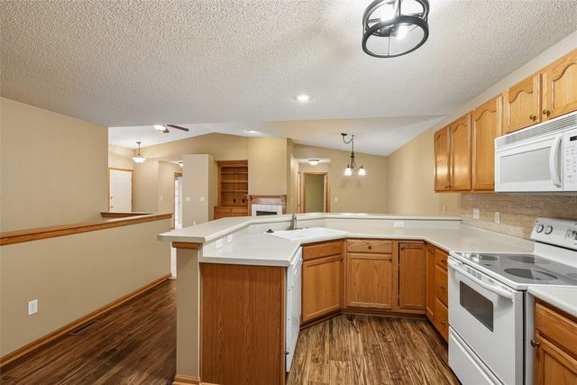 9508 Ironwood Lane, Johnston, IA 50131