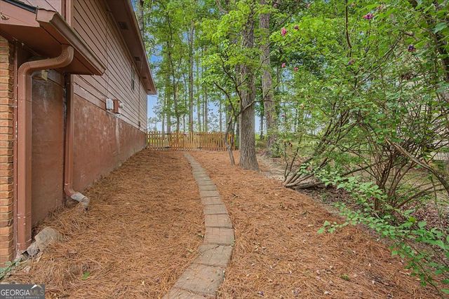 382 Indian Lake Court, Hiram, GA 30141