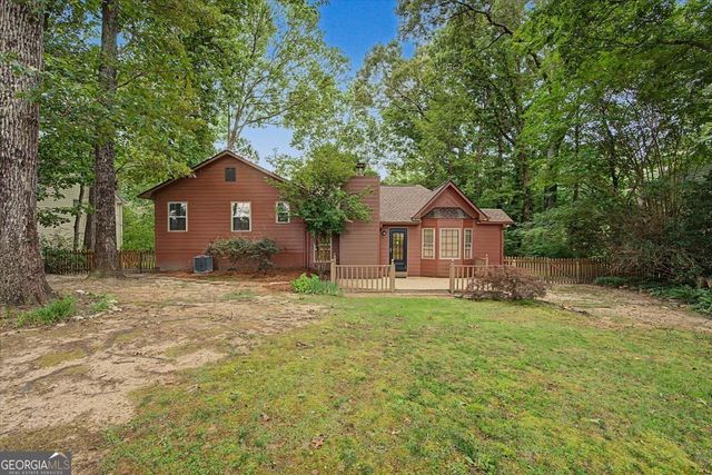 382 Indian Lake Court, Hiram, GA 30141